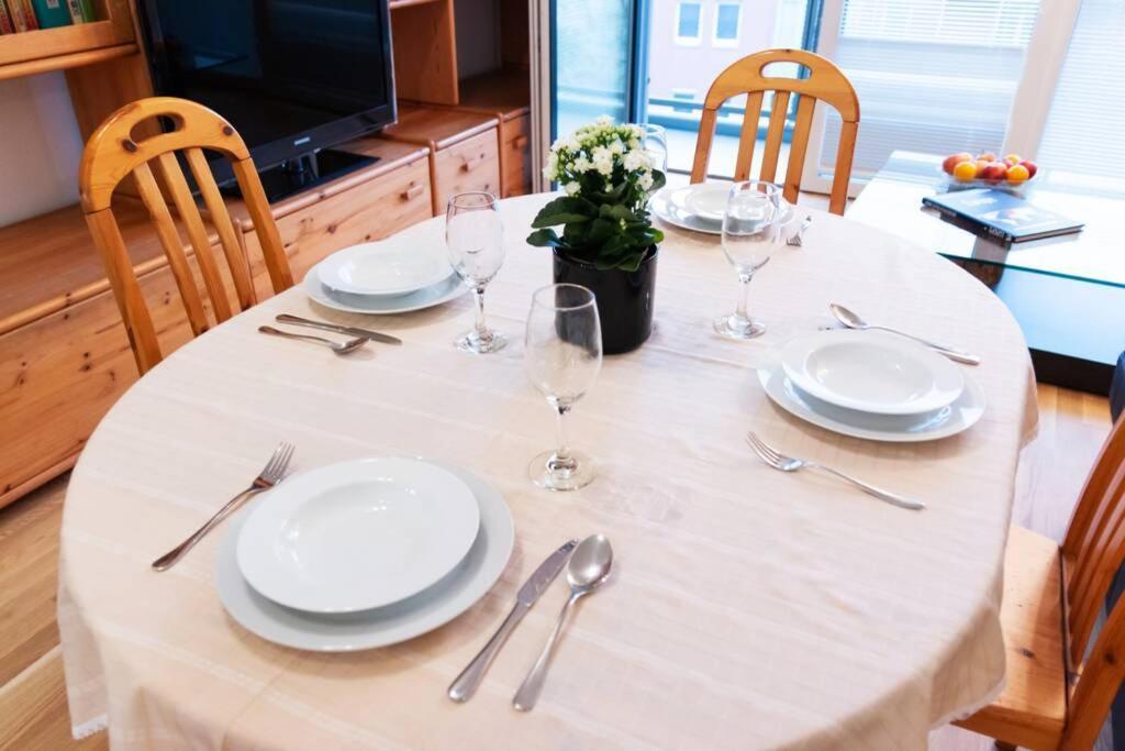Appartement New, Quiet Flat Next To U1, Vic, Shopping Mall,...